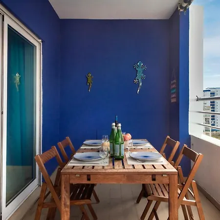 Blue Ocean Flat *